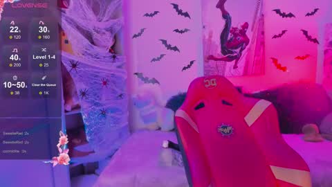 Snapshot of emma_soffia_ chatting on 10-25-25, 01:57 EMMA online show from 10-25-25, 01:57