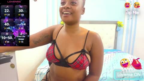Emma Stonnee  online show from 04-12-26, 07:41