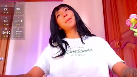 Snapshot of emma_web_ chatting on 10-17-25, 04:20 Emma web online show from 10-17-25, 04:20