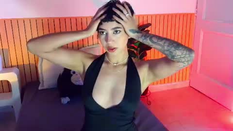 Snapshot of emma_web_ chatting on 07-14-26, 12:44 Emma web online show from 07-14-26, 12:44