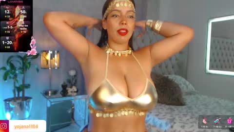 Snapshot of emma_zoe04 chatting on 10-31-25, 10:22 zoe online show from 10-31-25, 10:22