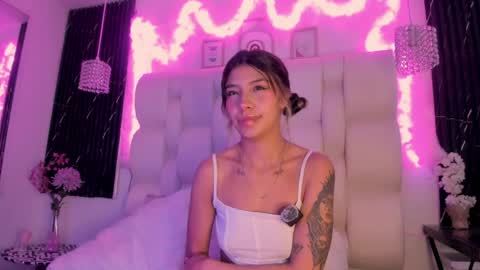 emmaa00_ online show from 05-07-26, 06:24