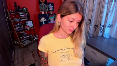 Snapshot of emmaa_hostt chatting on 01-14-25, 05:30 Ema .l. online show from 01-14-25, 05:30
