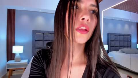 Emma  Everyday From 0530 to 1430 Col Time online show from 12-19-24, 05:29