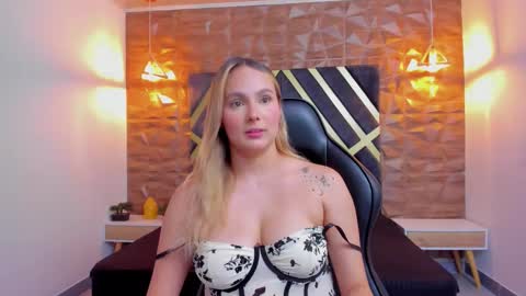 EMMA online show from 03-11-26, 05:52