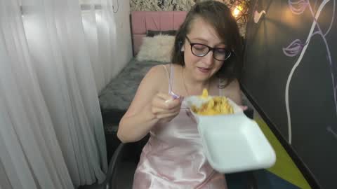 Emma Evans online show from 01-29-25, 02:53