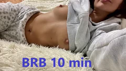 Emma 31487 online show from 03-15-26, 12:00