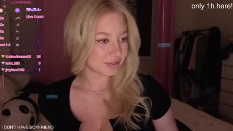 Snapshot of emmaandjake chatting on 02-15-26, 03:09 emmaandjake online show from 02-15-26, 03:09