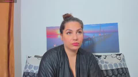 Emma online show from 07-18-26, 11:19