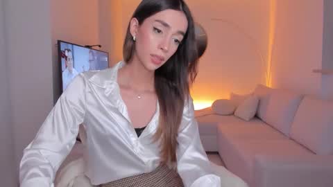 Emma voger online show from 10-25-25, 12:29