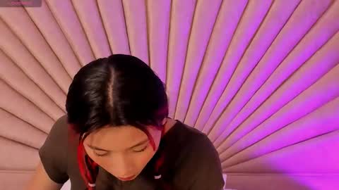 Snapshot of emmaduff_ chatting on 10-07-25, 11:29 online show from 10-07-25, 11:29