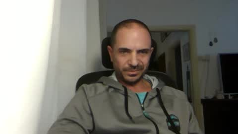 Ariel online show from 12-27-24, 12:23