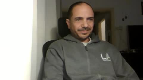 Ariel online show from 03-10-25, 04:07