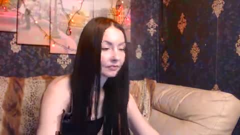 EmmaGoldX online show from 02-02-25, 11:08