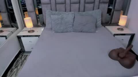 EMMA HILL online show from 09-28-25, 11:48