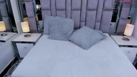 EMMA HILL online show from 05-01-26, 11:15