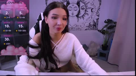 Snapshot of emmakeam_ chatting on 12-06-24, 09:21 Emma online show from 12-06-24, 09:21