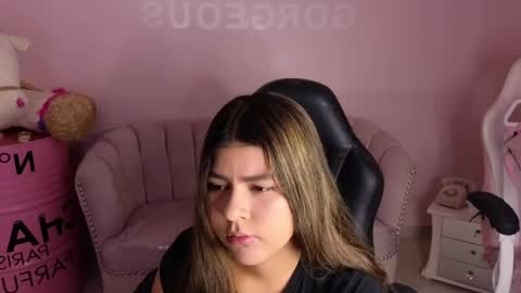 Emma online show from 02-20-25, 10:37