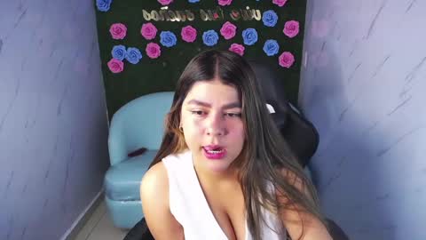 Emma online show from 02-28-25, 10:41