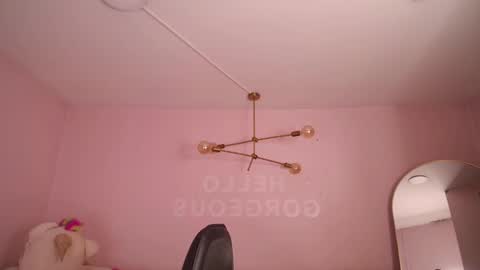 Emma online show from 09-11-25, 12:49