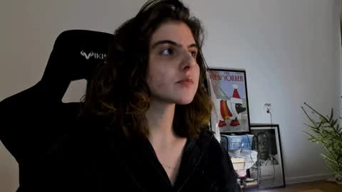 Emma online show from 12-25-24, 08:28