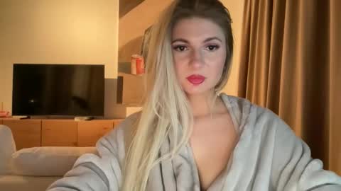 emmarose972860 online show from 03-27-26, 07:02