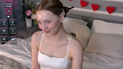 Snapshot of emmasagge chatting on 06-19-26, 06:51 Emma online show from 06-19-26, 06:51