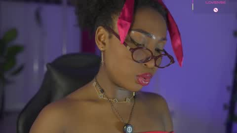 Snapshot of emmasanzoficial chatting on 02-24-26, 11:08 Sara online show from 02-24-26, 11:08
