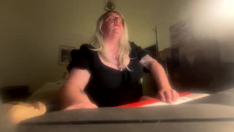 emmasophie2025 online show from 10-02-25, 07:43