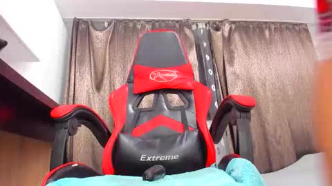 Snapshot of emmastward chatting on 05-31-26, 06:42 Emma online show from 05-31-26, 06:42