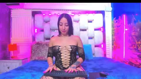 Emma online show from 06-12-26, 11:57