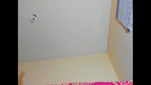 Snapshot of emmawuilian chatting on 12-21-24, 07:49 hi im emmalina welcome to your happy place online show from 12-21-24, 07:49