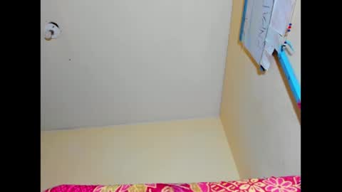 Snapshot of emmawuilian chatting on 01-13-25, 09:52 hi im emmalina welcome to your happy place online show from 01-13-25, 09:52