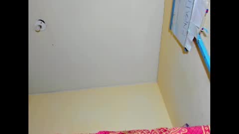 Snapshot of emmawuilian chatting on 01-18-25, 02:33 hi im emmalina welcome to your happy place online show from 01-18-25, 02:33