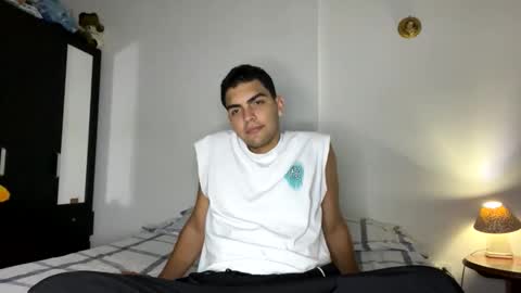 Snapshot of emmett_00 chatting on 10-23-25, 06:02 emmett_00 online show from 10-23-25, 06:02