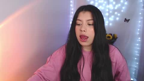 Snapshot of emmi_0 chatting on 09-29-25, 04:50 Emily Independent model online show from 09-29-25, 04:50