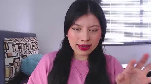 Snapshot of emmi_0 chatting on 10-05-25, 01:42 Emily Independent model online show from 10-05-25, 01:42