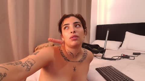 Snapshot of emmi_11 chatting on 02-14-26, 12:35 emmi_11 online show from 02-14-26, 12:35