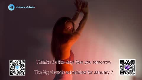 Snapshot of emmi_rosee chatting on 01-04-25, 07:44 Miss Emmi online show from 01-04-25, 07:44