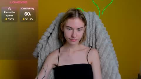 Emmi online show from 12-16-25, 12:21