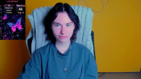 Emmi online show from 05-13-26, 05:38