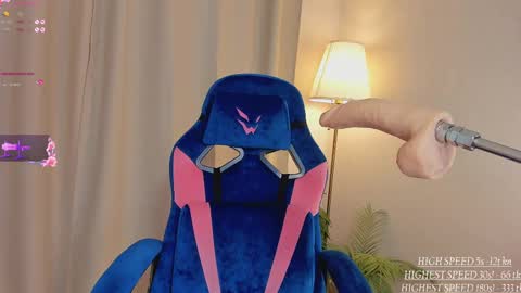 Emmi online show from 03-10-25, 03:34
