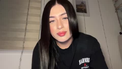 Snapshot of emmicharlotte chatting on 07-22-26, 12:57 Emmi online show from 07-22-26, 12:57