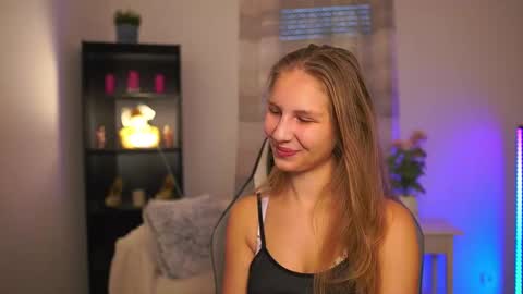 Snapshot of emmie_murray chatting on 01-14-26, 02:12 Emmie online show from 01-14-26, 02:12