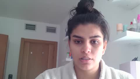 emmie online show from 11-02-25, 09:33