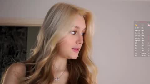 Aurora online show from 10-10-25, 08:13