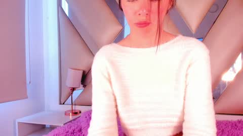 Snapshot of emmily_evans_ chatting on 01-13-25, 04:08 emmily_evans_ online show from 01-13-25, 04:08