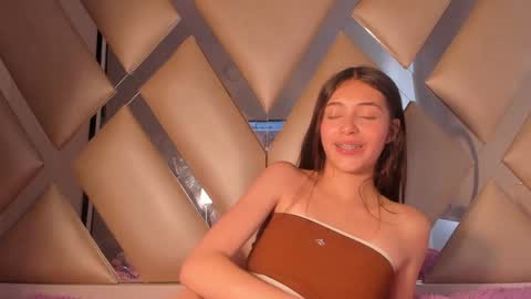 Snapshot of emmily_evans_ chatting on 02-07-25, 05:07 emmily_evans_ online show from 02-07-25, 05:07