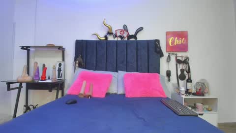          online show from 12-10-24, 11:54