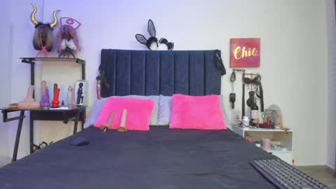          online show from 12-18-24, 02:06